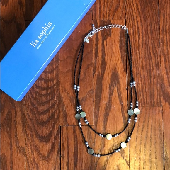 Lia Sophia Jewelry - β¨π Lia Sophia Mother of Pearl Earrings & Necklace Lia Sophia Jewelry - β¨π Lia Sophia Mother of Pearl Earrings & Necklace